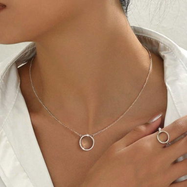 Conjunto de plata de arteria anillo y cadena se vende por separado también - Img 118169474