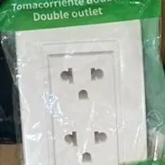 TOMACORRIENTE UNIVERSAL 20A – ALTA RESISTENCIA Y SEGURIDAD ⚡👩🏻💼 - Img 55794052