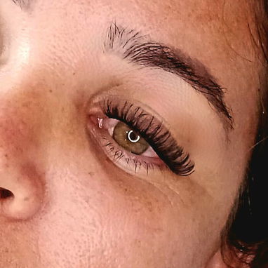Si quieres lucir una hermosa mirada😍 contáctanos 📞y será atendida con gusto✨👀 - Img 122857516