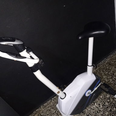 Bicicleta estática - Img 125803928
