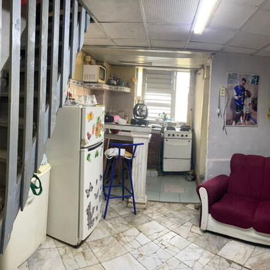 Casa ofertando🔖  Ubicación: Cerro, interior- pasillo techado - 4/4