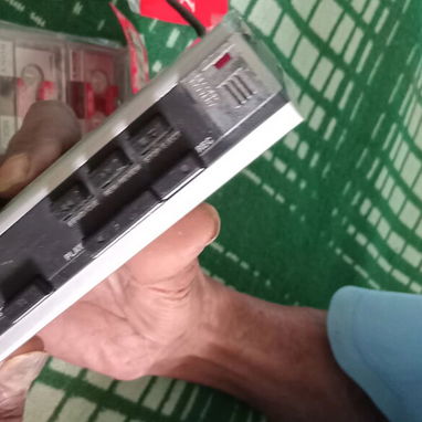 Antigüedades: Grabadora de reportero con cassetes - Img 116878466