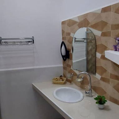 ♦️🍀Excelente casa de lujo COMPLETAMENTE CLIMATIZADA e independiente en Reparto Kohly, Playa - Img 117119937