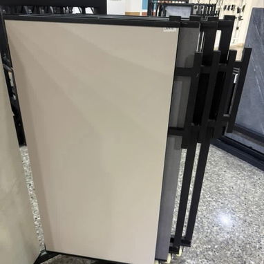 Porcelanato 1.20x60 la caja viene por 2.88 y trae 4 losas se vende por metro cuadrado - 4/10