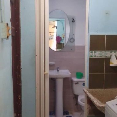 💢✅️‼️SE VENDE CASA UBICADA EN CENTRO HABANA ‼️✅️💢 ‼️💢5️⃣6️⃣8️⃣6️⃣1️⃣9️⃣2️⃣4️⃣💢‼️ 💢SE DA VACIA O CON TODO ADENTRÓ💢 - Img 123000803