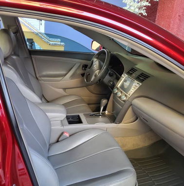Vendo o negocio Toyota Camry automático del 2010 en Vin circulación 2008 - Img 67722988