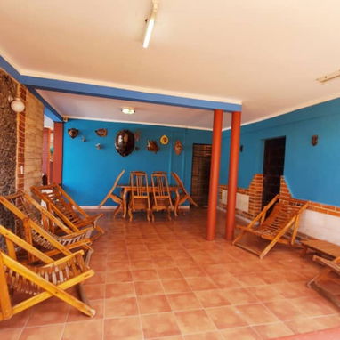 🌊Casa con Piscina en Santa Fé de 5 Habitaciones. Disponible para Pasadía. Barbacoa y un Área de Dominó  (1264) - 3/9