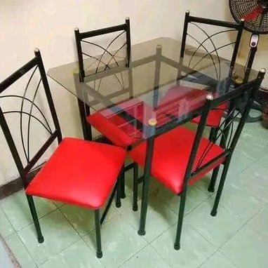 Juego de comedor de 4 sillas. Entrega a domicilio sin costo adicional en toda la habana. - Img 121353288