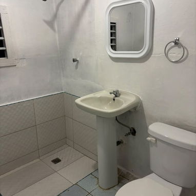 Cuarto independiente con baño y cocina - 2/3