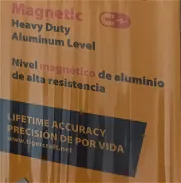 Nivel de aluminio profesional imantado marca Mechanik - Img 45689693