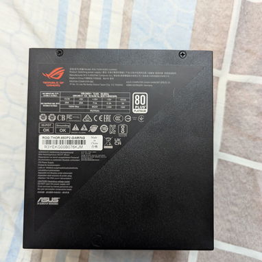 Buen precio Fuente ROG THOR - Img 124142274