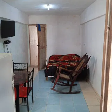 Vendo  apartamento  independiente  en el vedado - 5/10