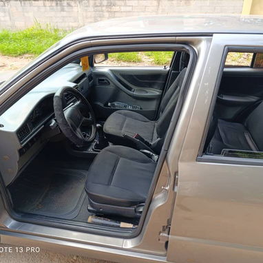 Venta Seat Toledo con motor de gasolina de 1.8 litros - 7/8