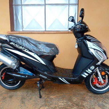 🏍️ BUCATTI F3 2026 3000W - 120km - Alarma BT - Papeles y envío incluidos - 2/5