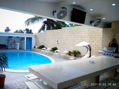 Villa de lujo en Guanabo! piscina+billar+jacuzzi - Img 64787830