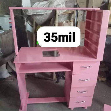 Mesas de uñas - Img 123720297