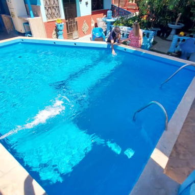 🏤⚡️🏊‍♂️Casa de renta con piscina con respaldo energético a Fe, municipio Playa, La Habana (5 habitaciones) - 3/10