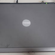 Se vende estas 2 cosas una laptop del vieja y para piezas mas una fuente marca acteck para computadora - Img 56468428