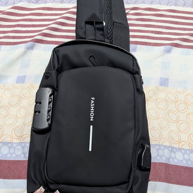 Bolsos antirrobo e impermeables - Img 120756156