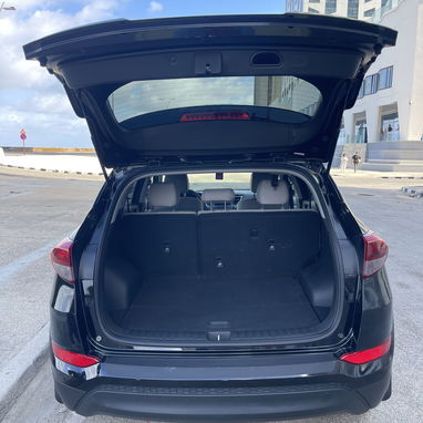 Vendo Hyundai Tucson 2018 con 38000millas - Img 113831444