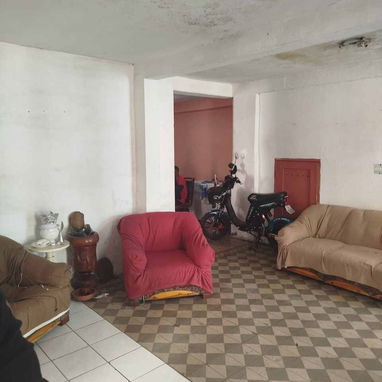 75-🏡*SE VENDE CASA BIPLANTA EN CENTRO HABANA EN PUERTA DE CALLE*  🔎*PTO. D'REFERENCIA [ A 5 CUADRAS DEL AMEIJEIRAS ]* - Img 122990954