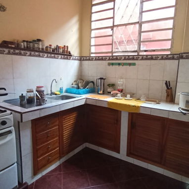 REBAJA: APARTAMENTO DE 3 CUARTOS EN VEDADO - Img 113708184