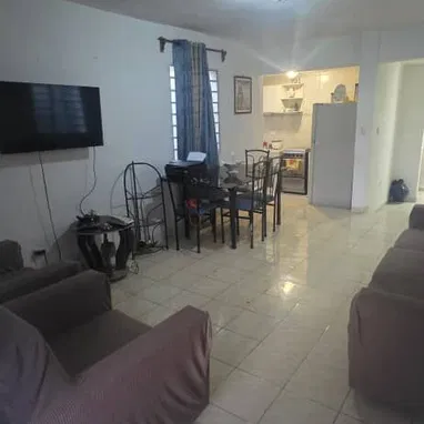 BIPLANTA EN ALTOS ( con su entrada independiente)  Cercana a Céntrica esquina de 41 y 60 - 2/6