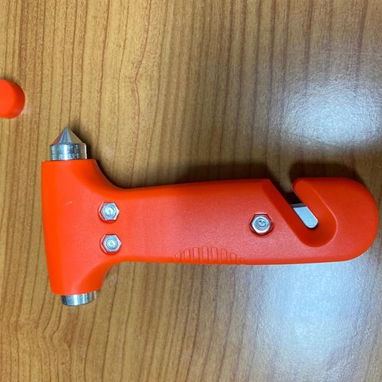 GATO ELÉCTRICO 3 EN 1 CON COMPRESOR DE AIRE (12V) Y LLAVE DE IMPACTO - 8/10