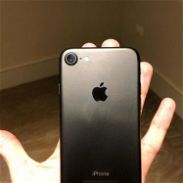 Se vende 📲 iPhone 7 negro EN ICLOUD. Esta en perfectas condiciones sin detalles - Img 45536970