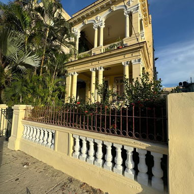 SE ALQUILA CASA EN VEDADO - Img 124869292