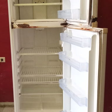 Vendo refrigerador Vince de uso funcionando con maquina nueva - 2/3