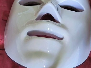 Máscara facial led para tratamientos→52685474 - Img 67237859