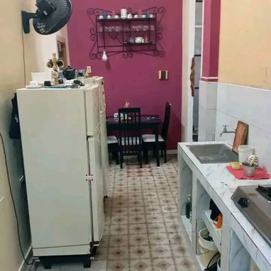 🏠 Se vende apartamento en la Víbora 🏠 3 cuartos🔹Gas de la calle - 4/7
