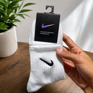 Medias nike originales. 2usd - Img 55806182