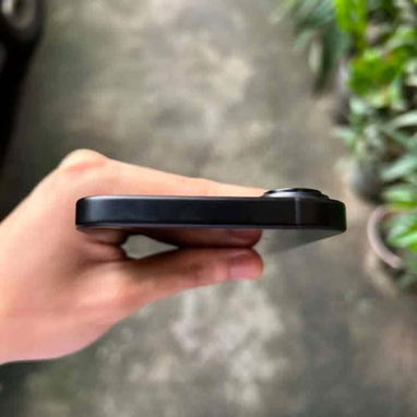 iPhone 16 - 2/3