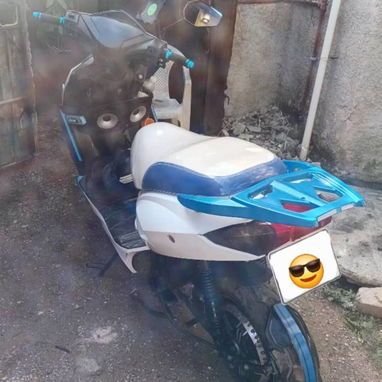 Se vende 900 usd - 3/5