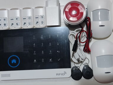 Sistema de Alarma GSM wifi para el hogar o negocio con 4 llaveros y 8 sensores 54319888 - Img main-image