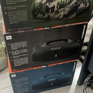 Vendo JBL Bombox 4 nueva con Garantia Disponibles en Negra - Img 52906230