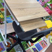 Mesa de escritorio con silla giratoria importadas - Img 55026658