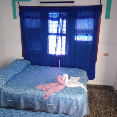 Cod.Z 🏠Hostal en Ciénaga de Zapata . Tiene 6 Habitaciones Climatizadas. Capacidad para 19 personas 👤 - Img 108010443