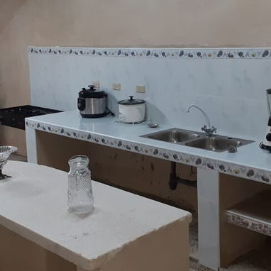 Se renta casa de 7 habitaciones con piscina en Guanabo a 6 cuadras de la playa.54026428 - Img 121086848