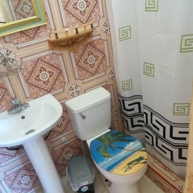 📱 Pasadía y Estancia en Reparto Abel Santamaría: ¡Cerca del Aeropuerto! ✈️🏊♂️ - Img 115931973