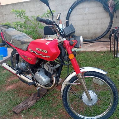 Suzuki x100 japonés - 4/4