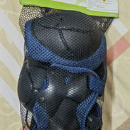 Set protector de patinaje nuevo para niños - Img 56483296