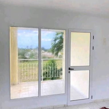 Puertas y ventanas de aluminio y cristal - Img 124860750