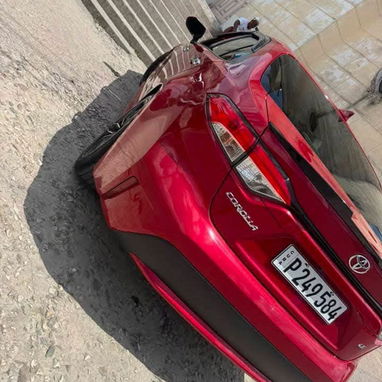 Toyota Corolla ROJO – $75 USD/día - 2/3