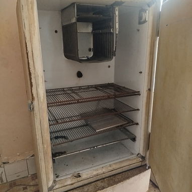 Refrigerador Frigidaire para Decoración estilo Vintage. Tiene su máquina original. - Img 122505417