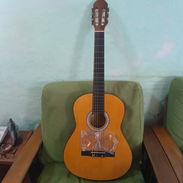 Guitarra y las cuerdas - Img 56123679