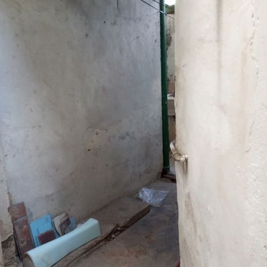 vendo apartamento ------ 💵5mil USD a 1 cuadra de 10 de octubre y Acosta... Para una pareja o persona mayor , entrada : - Img 127122110