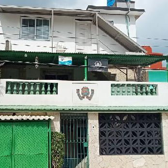 Venta de casa de 3 plantas en Guanabo - 2/2